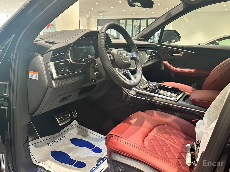 Audi SQ7 2023 4.0 TFSI Quattro