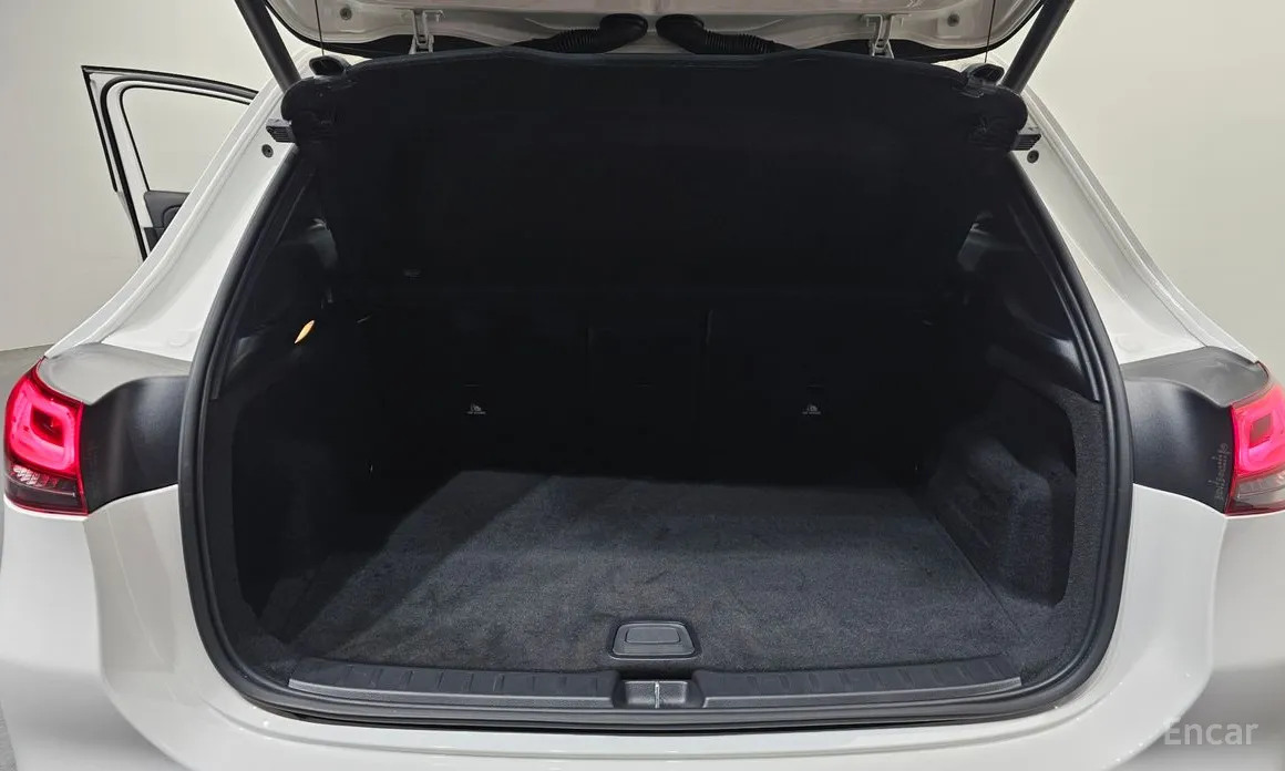 Mercedes-Benz GLA-Class 2020 GLA220