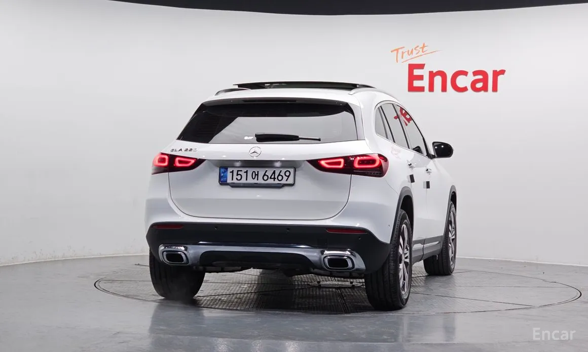 Mercedes-Benz GLA-Class 2020 GLA220