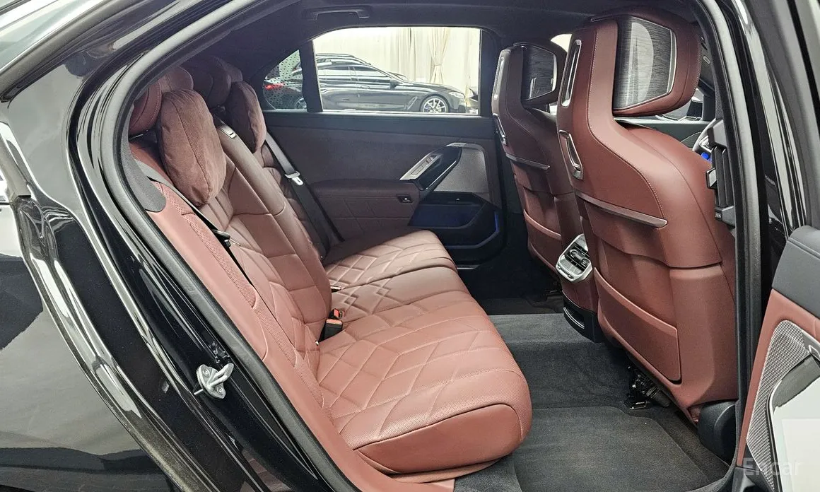 BMW 7 Series 2022 740d xDrive M Sport