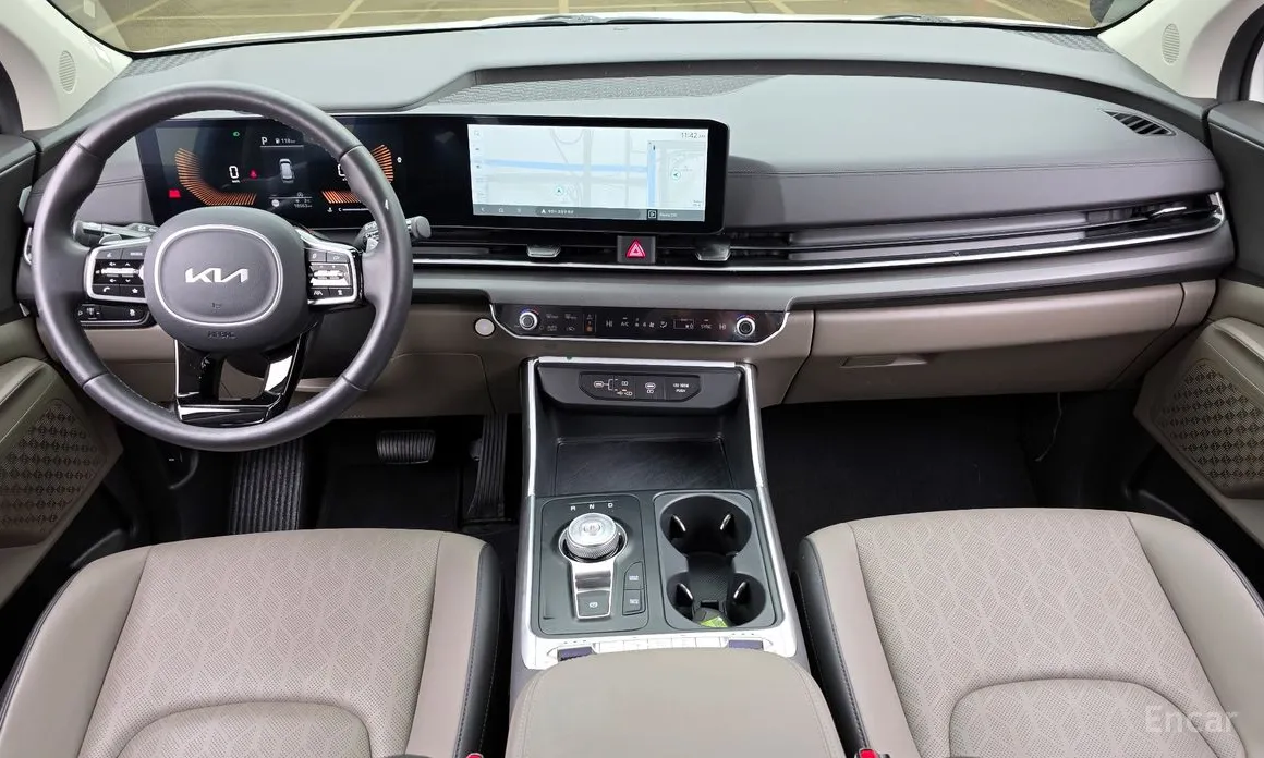 Kia Carnival 2023 9-Seater Prestige