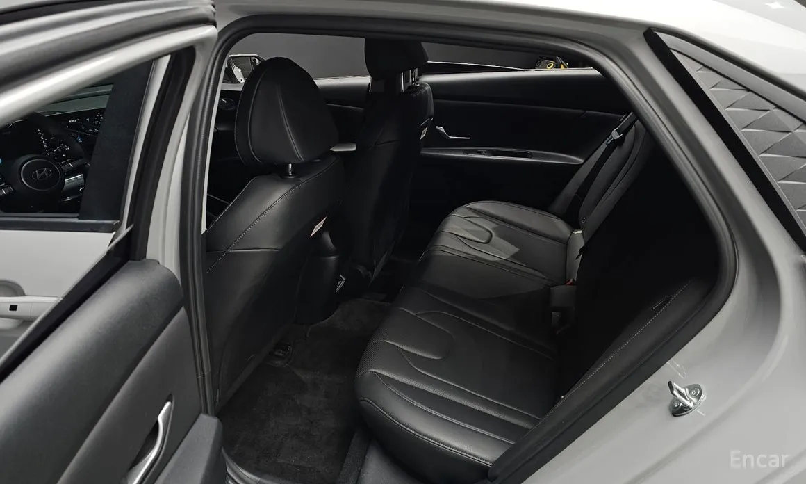 Hyundai Avante 2023 1.6