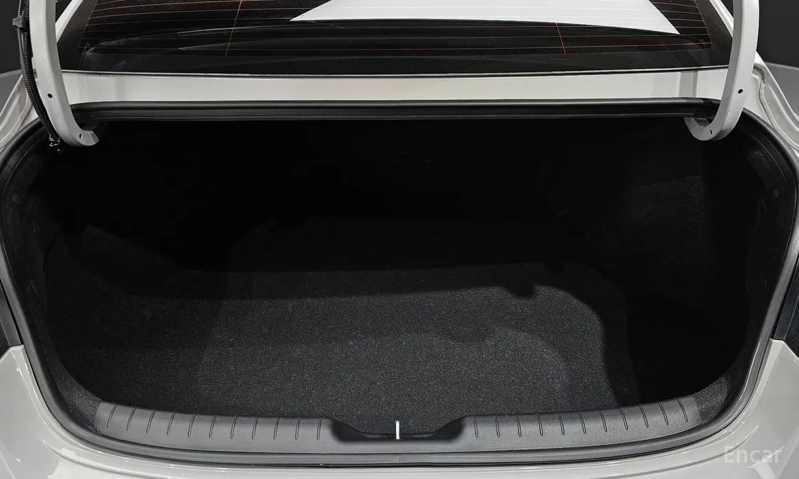 Hyundai Avante 2023 1.6