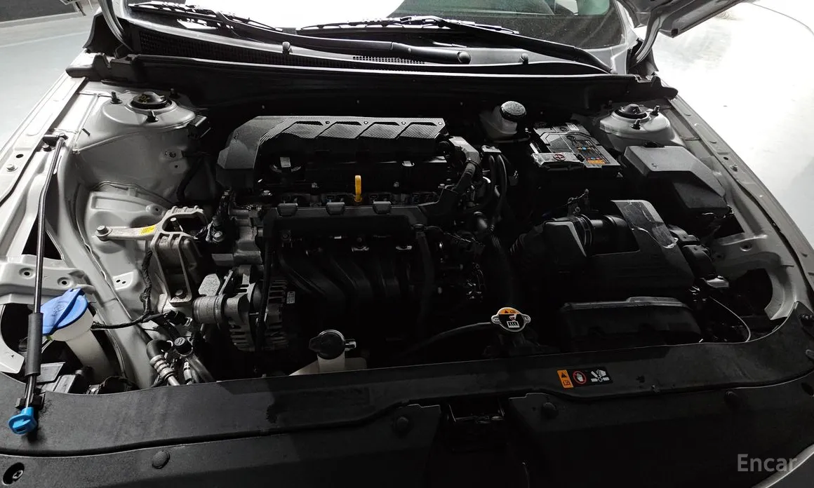 Hyundai Avante 2023 1.6