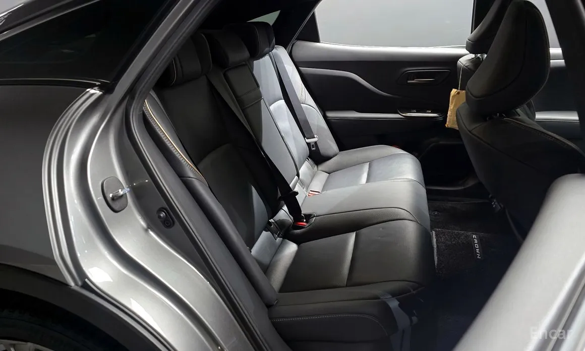 Toyota Crown 2023 2.5 4WD Hybrid