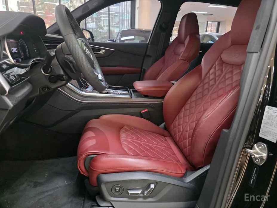 Audi SQ7 2023 4.0 TFSI Quattro