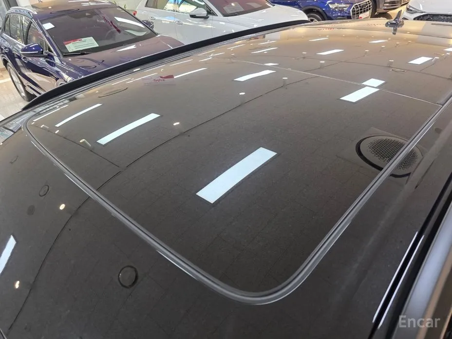 Audi SQ7 2023 4.0 TFSI Quattro