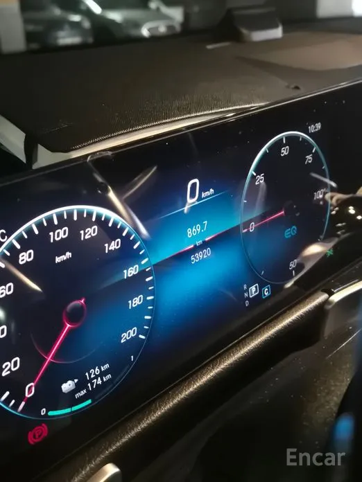 2022 Mercedes-Benz EQB