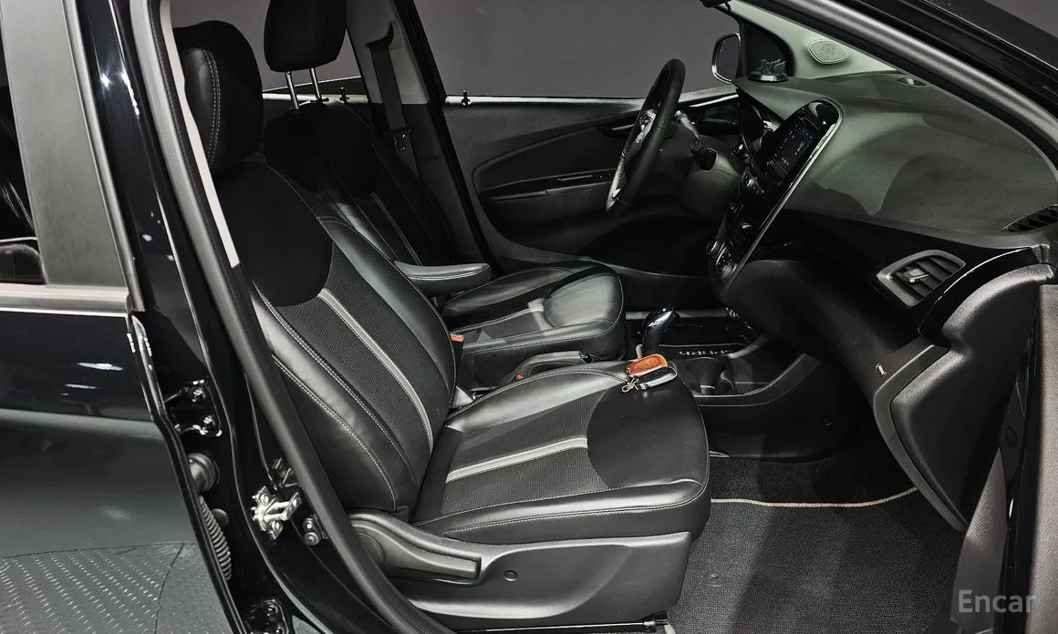 Chevrolet Spark 2018 Red Pick Edition