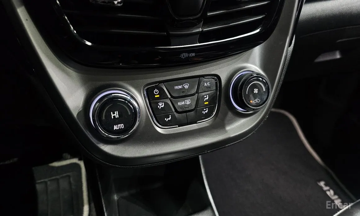 Chevrolet Spark 2018 Red Pick Edition