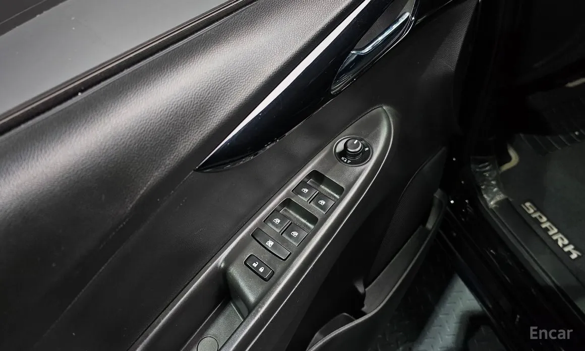 Chevrolet Spark 2018 Red Pick Edition