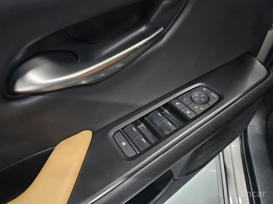 Lexus UX 2024 2.0 2WD