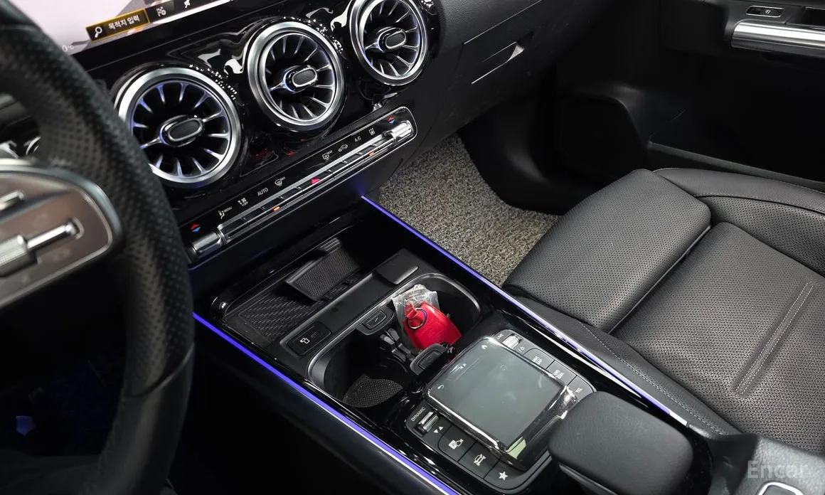 Mercedes-Benz EQA 2021 EQA250 AMG Package Plus