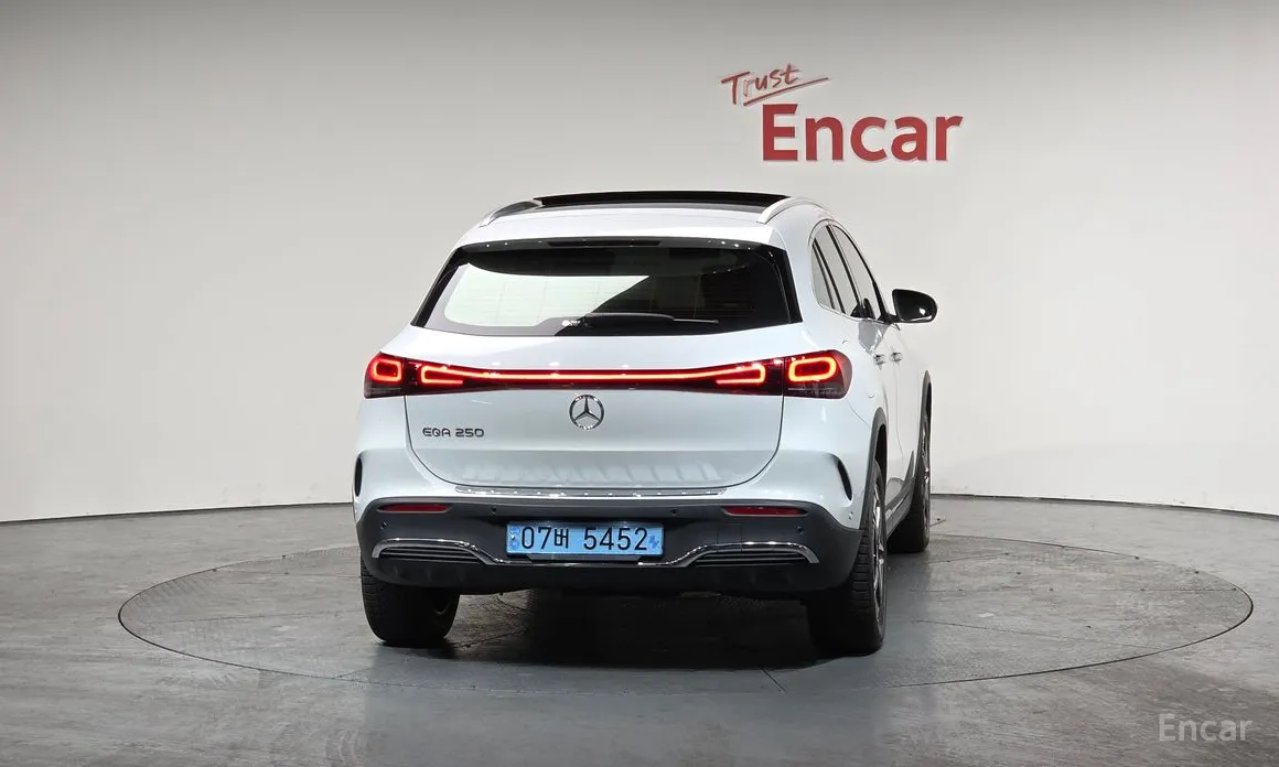 Mercedes-Benz EQA 2021 EQA250 AMG Package Plus