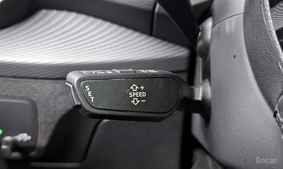 Audi Q2 2017 35 TDI Premium