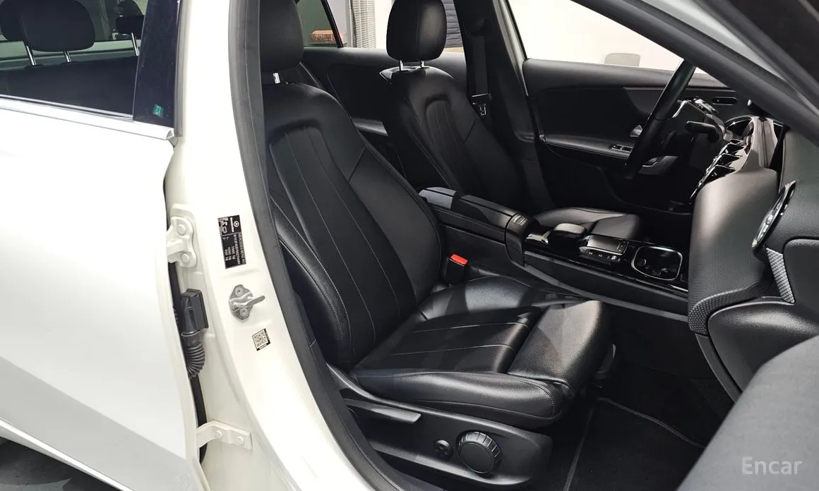 Mercedes-Benz A-Class 2019 A220 Hatchback