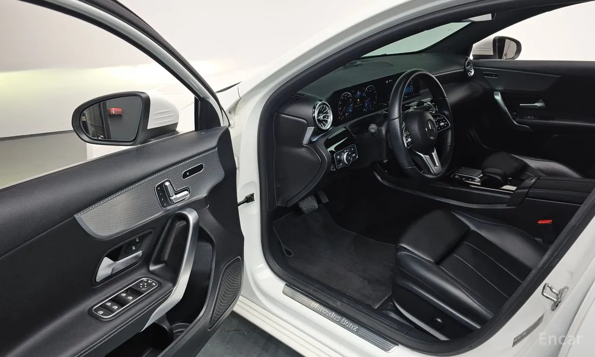 Mercedes-Benz A-Class 2019 A220 Hatchback
