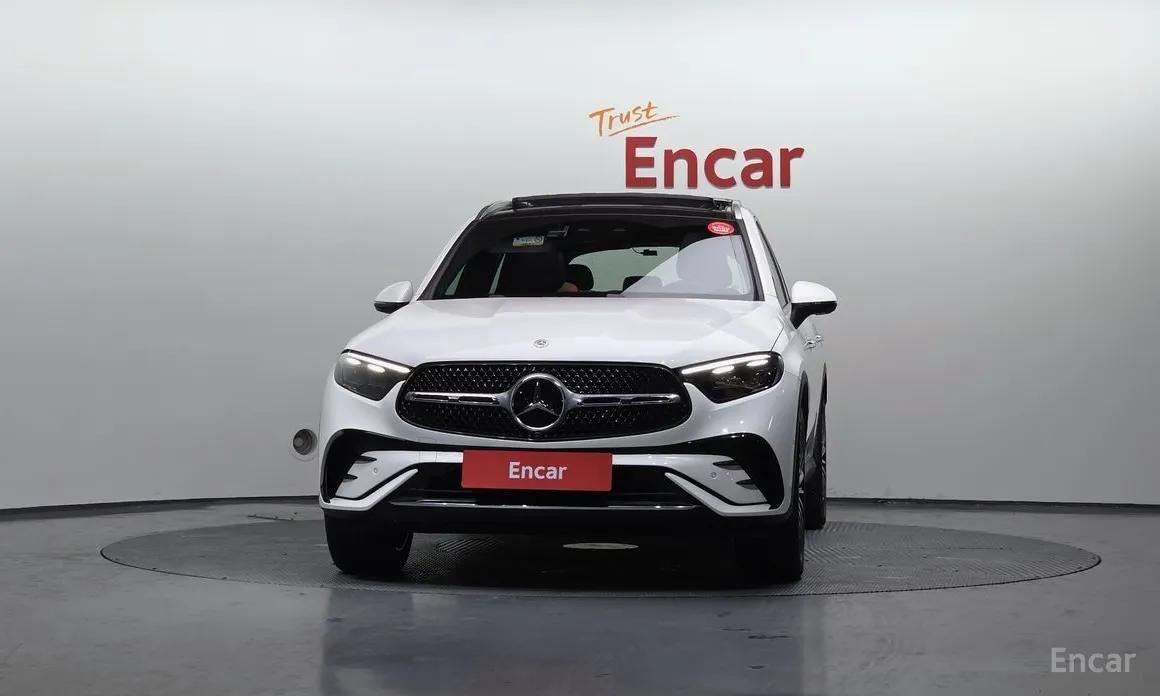 Mercedes-Benz GLC-Class 2023 GLC300 4MATIC AMG Line
