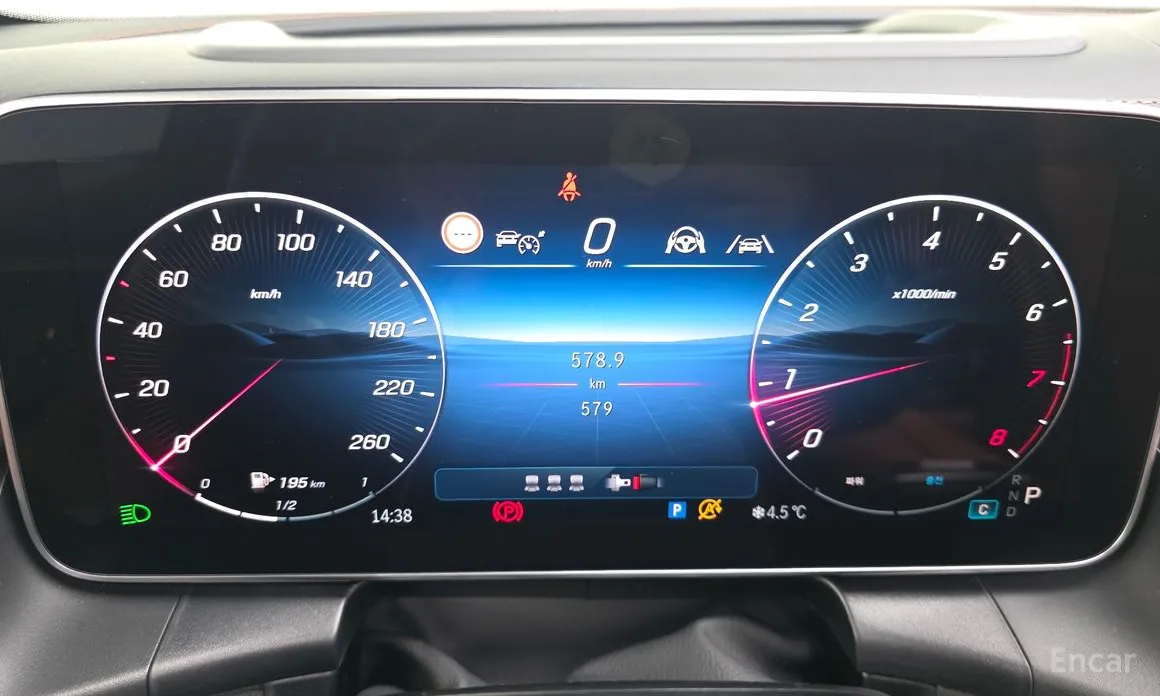 Mercedes-Benz GLC-Class 2023 GLC300 4MATIC AMG Line