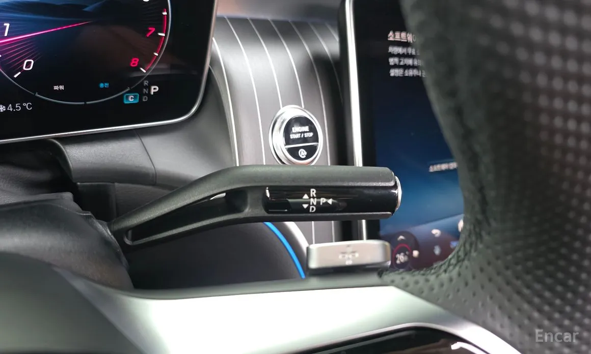 Mercedes-Benz GLC-Class 2023 GLC300 4MATIC AMG Line