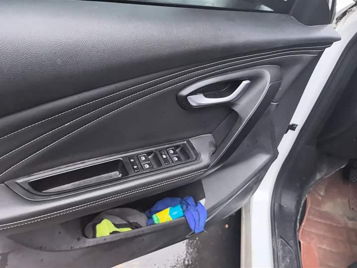 Jetour X70M 2021 2021款 1.5T 手动都市伙伴型 6座