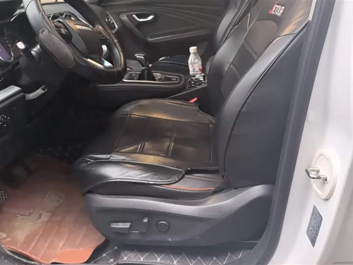 Jetour X70M 2021 2021款 1.5T 手动都市伙伴型 6座