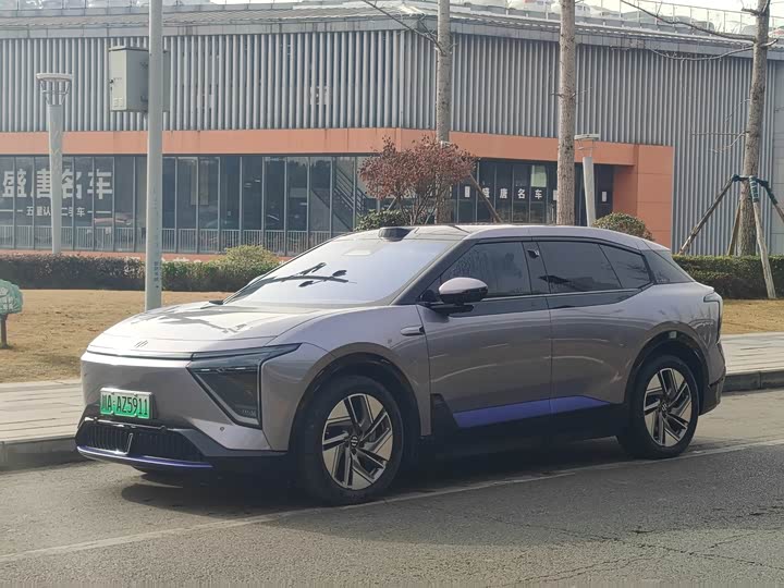 HiPhi Y 2023 2023款 560km 先锋版