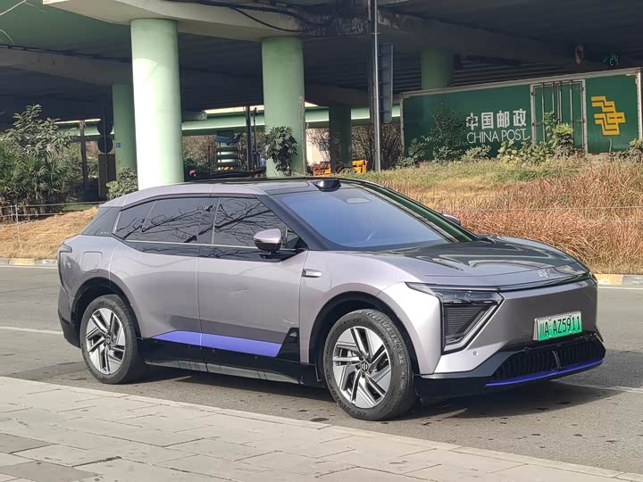 HiPhi Y 2023 2023款 560km 先锋版