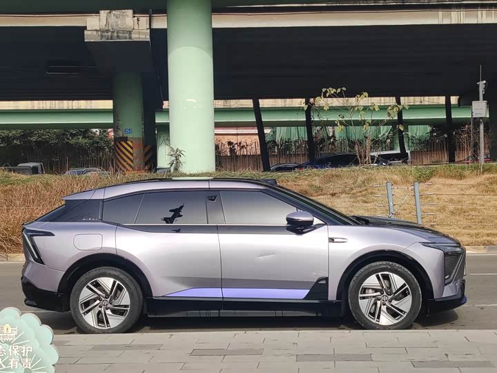 HiPhi Y 2023 2023款 560km 先锋版