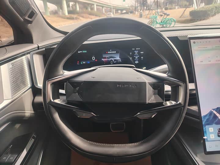HiPhi Y 2023 2023款 560km 先锋版