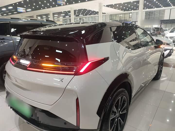 Zeekr X 2025 2025款 四座后驱魔方版