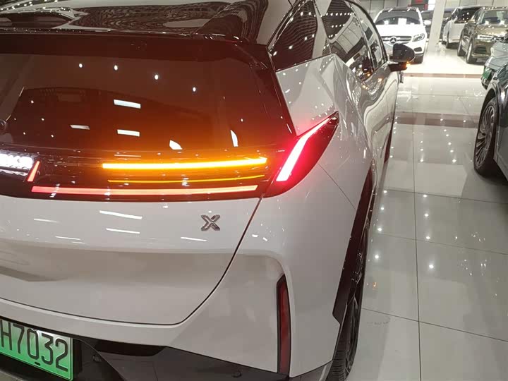 Zeekr X 2025 2025款 四座后驱魔方版