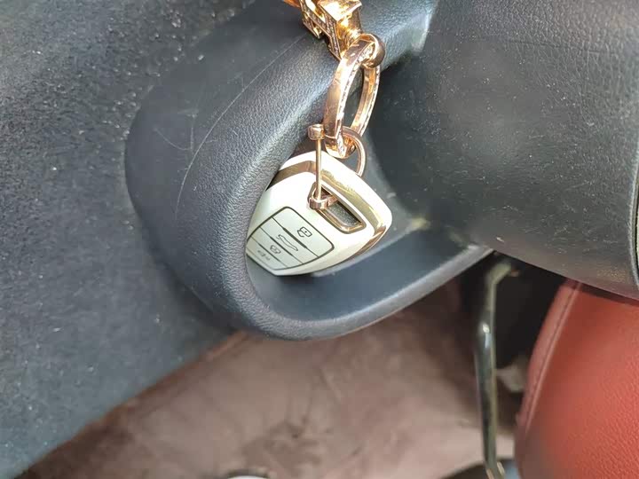 Ora Black Cat 2022 2022款 301km 萌动型 磷酸铁锂