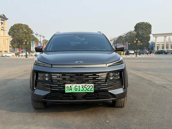 2023 JAC QX Hybrid