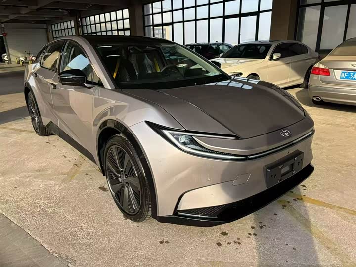 Toyota bZ5 2025 2025款 550 PRO
