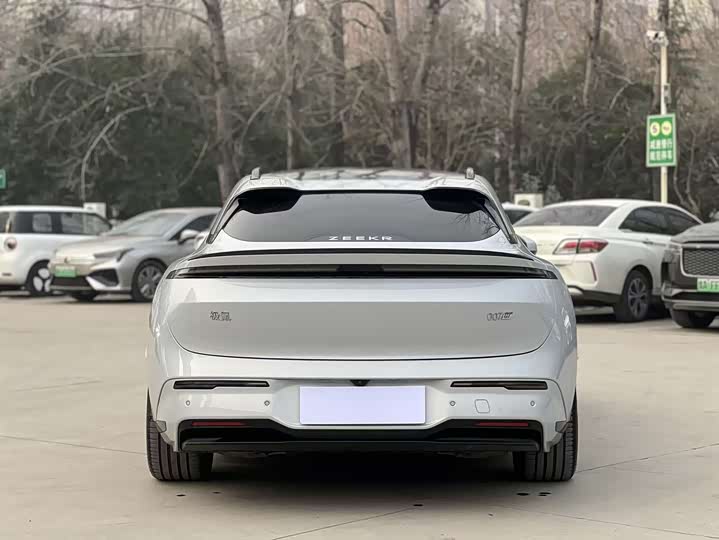 Zeekr 007 GT 2025 2025款 四驱智驾版 75kWh