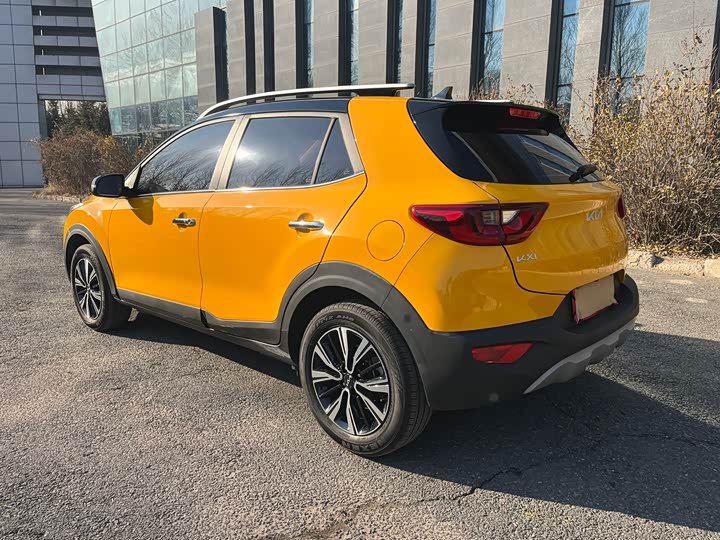 Kia KX1 2021 2021款 1.4L CVT天窗款