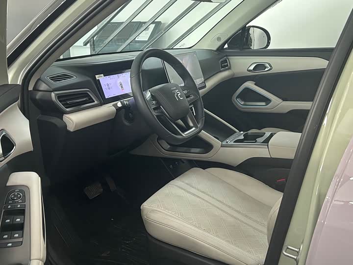 BYD Yuan Up 2025 2025款 智驾版 401KM 超越型