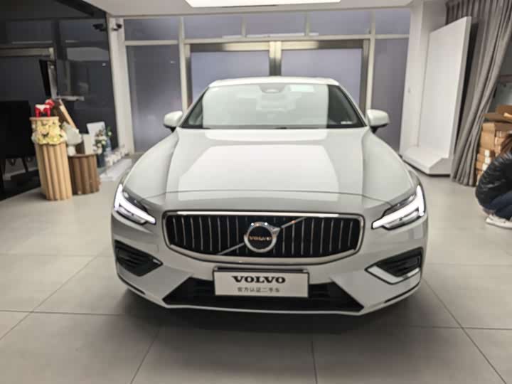 2026 Volvo S60