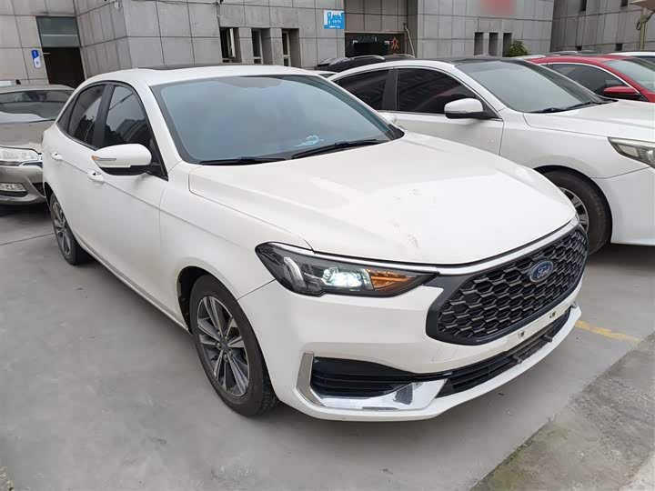 Ford Escort 2021 2021款 1.5L 自动钻石版