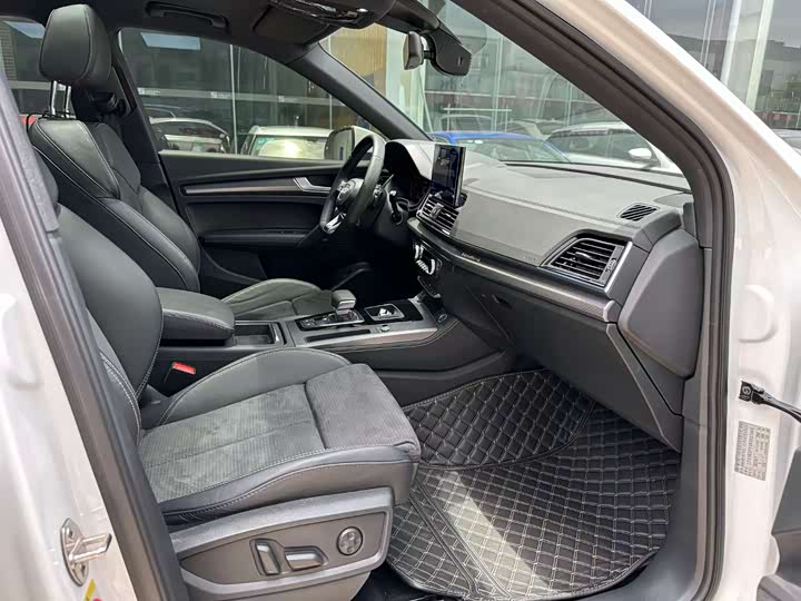 Audi Q5L Sportback 2022 2022款 40 TFSI 豪华型