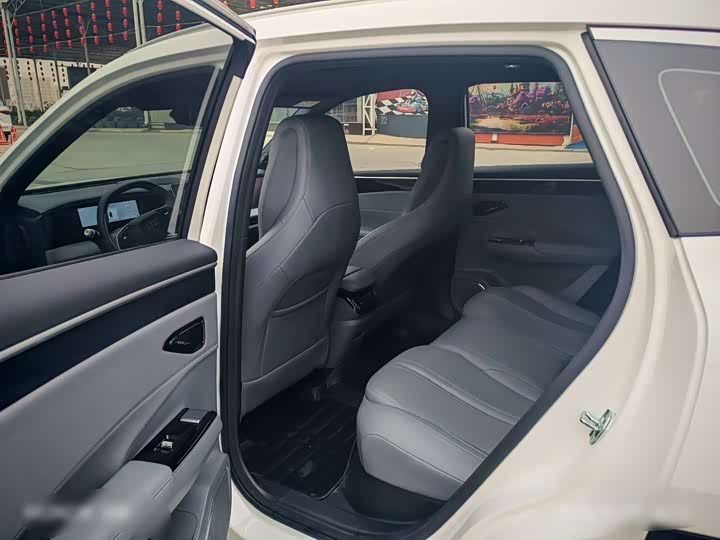 Geely Galaxy L7 2025 2025款 EM-i 115km 探索版