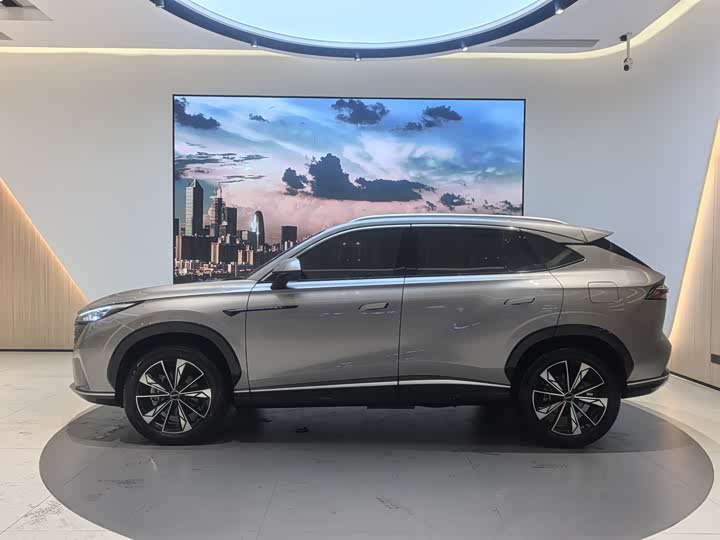 2023 Roewe RX5 Hybrid