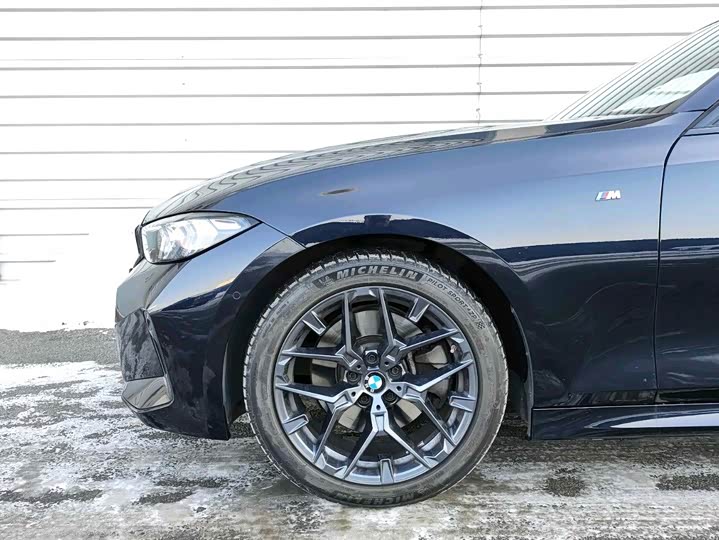 BMW 3 Series 2025 2025款 330i M运动曜夜套装