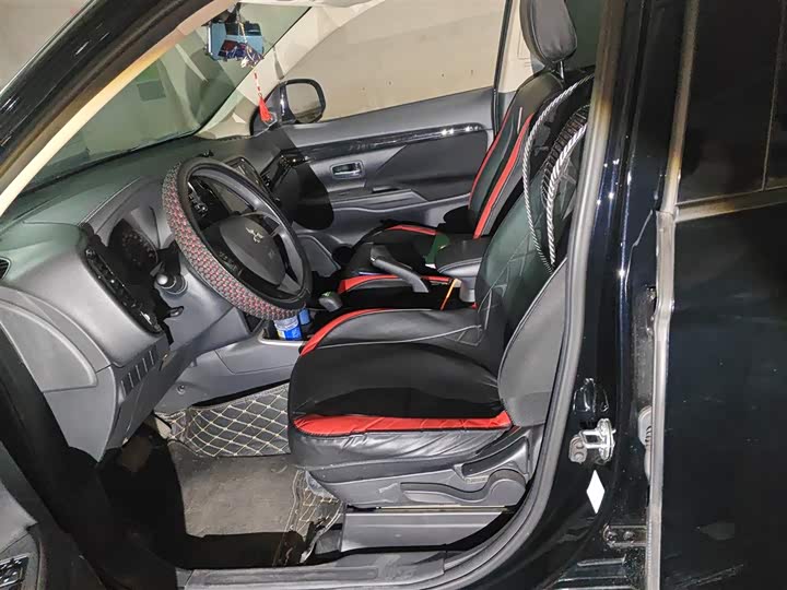 Mitsubishi Outlander 2021 2021款 改款 2.0L 两驱畅行版 5座