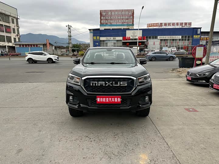 Maxus T70 2020 2020款 2.0T汽油自动四驱旗舰型长箱高底盘