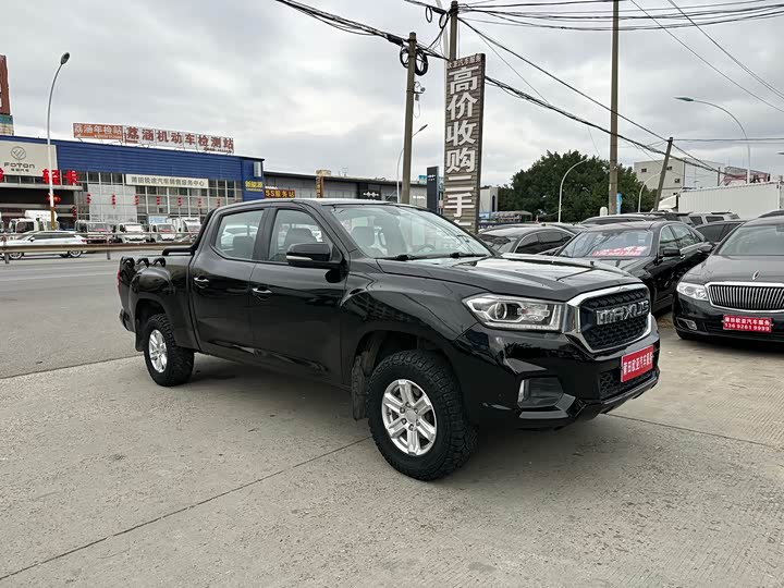 Maxus T70 2020 2020款 2.0T汽油自动四驱旗舰型长箱高底盘