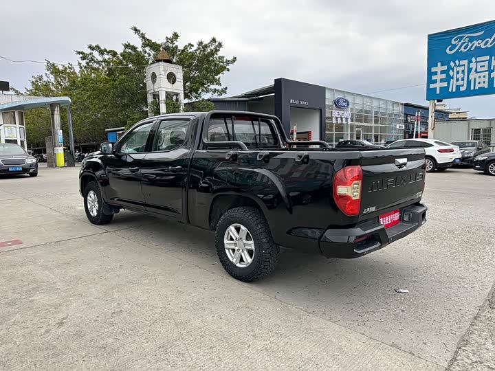 Maxus T70 2020 2020款 2.0T汽油自动四驱旗舰型长箱高底盘