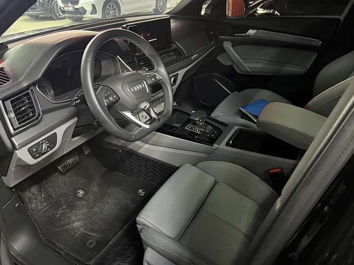Audi Q5L Sportback 2022 2022款 改款 40 TFSI 时尚型