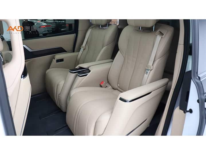 Buick GL8 Century 2025 2025款 2.0T 七座臻享版